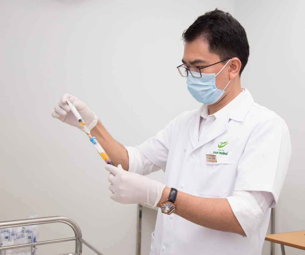 Quy trình chiết xuất PRP chuẩn y khoa, đảm bảo an toàn và hiệu quả tại Thẩm mỹ Xuân Trường.