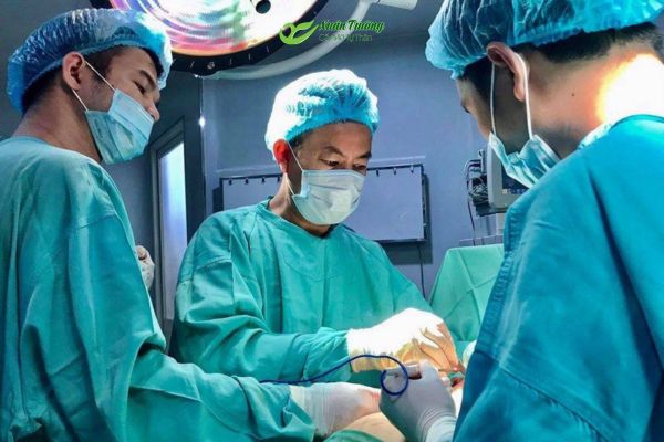 Các bước thực hiện cấy mỡ từ thăm khám đến hồi phục