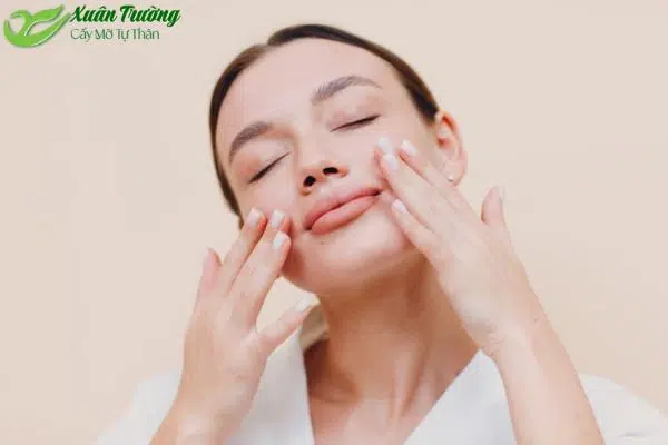 Ứng dụng mỡ tự thân làm đầy má hóp an toàn